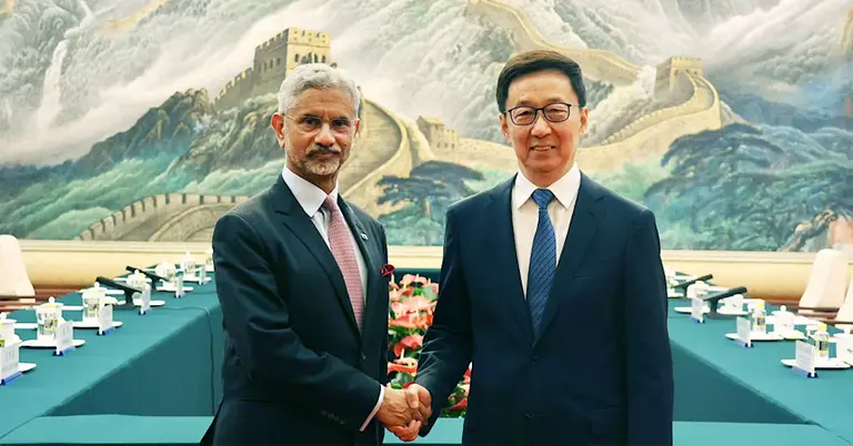 ভারত-চীনের সম্পর্কে উন্নতির দাবি জয়শঙ্করের